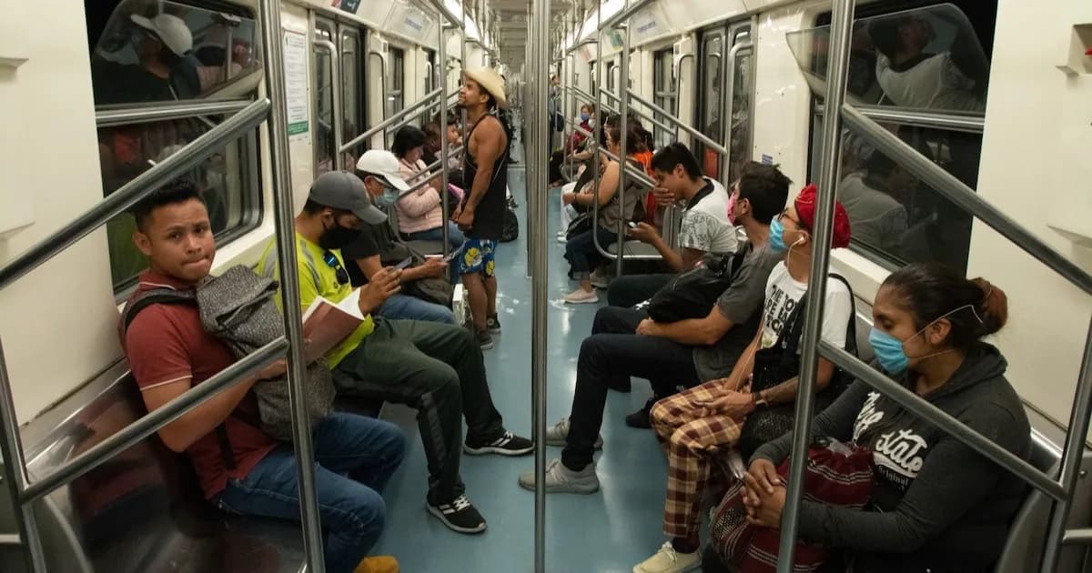 CDMX amplía horarios del metro y metrobús por concierto de Shakira en el Zócalo