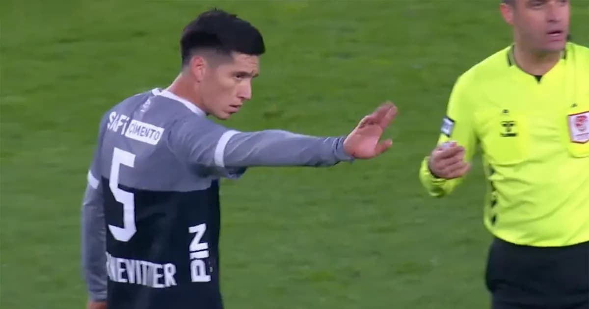 El insólito momento de Kranevitter: se negó a ser reemplazado en pleno partido