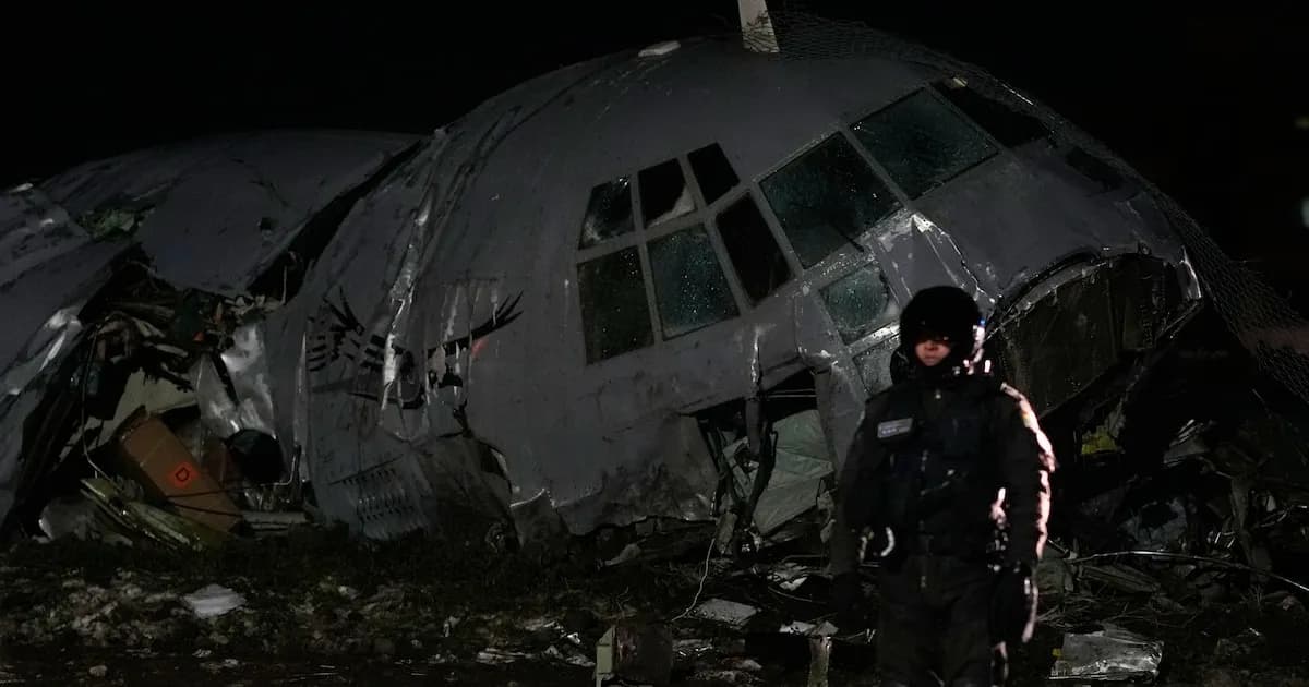 Tragedia en El Alto: Accidente de avión militar deja al menos 15 muertos