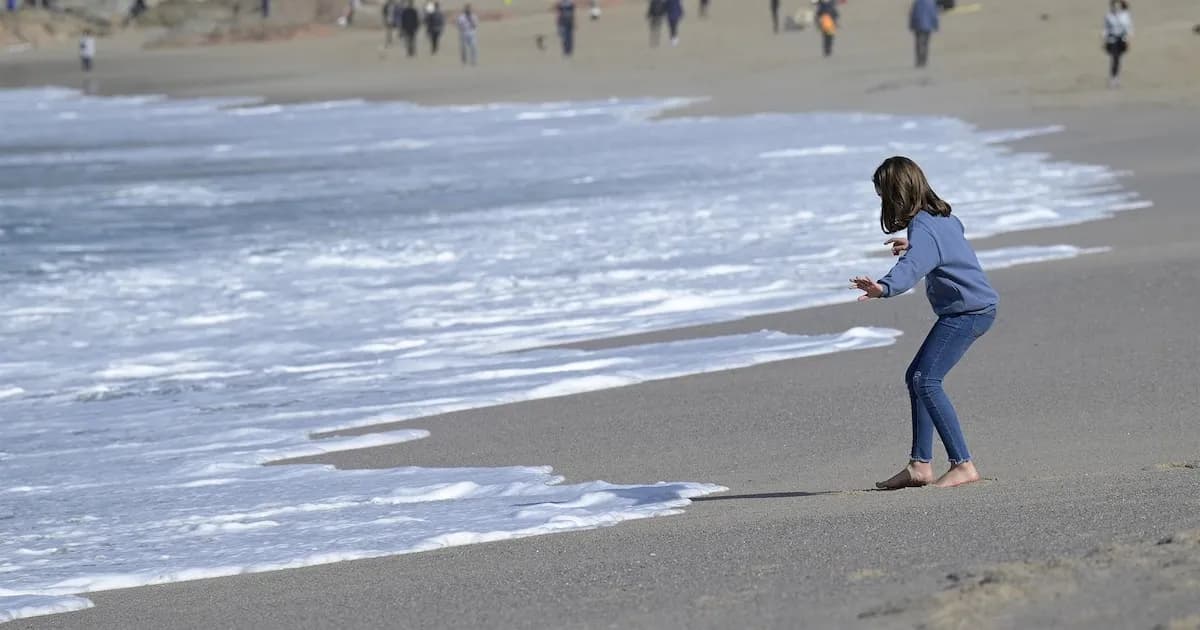 Descenso de Temperaturas y Riesgo de Vientos Fuertes en Canarias Este Sábado