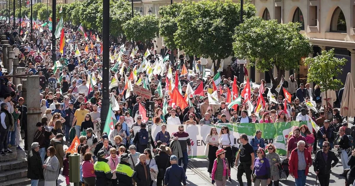 Manifestación en Sevilla por el 28F: Reclamos por soberanía y derechos sociales