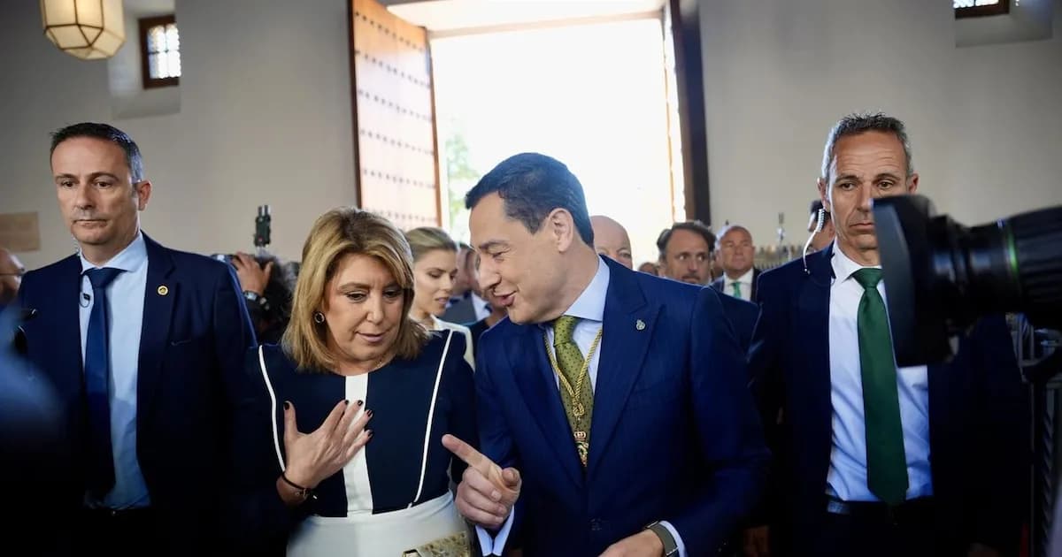 Susana Díaz rinde homenaje en el Parlamento por el 28F a víctimas de Adamuz y las inundaciones