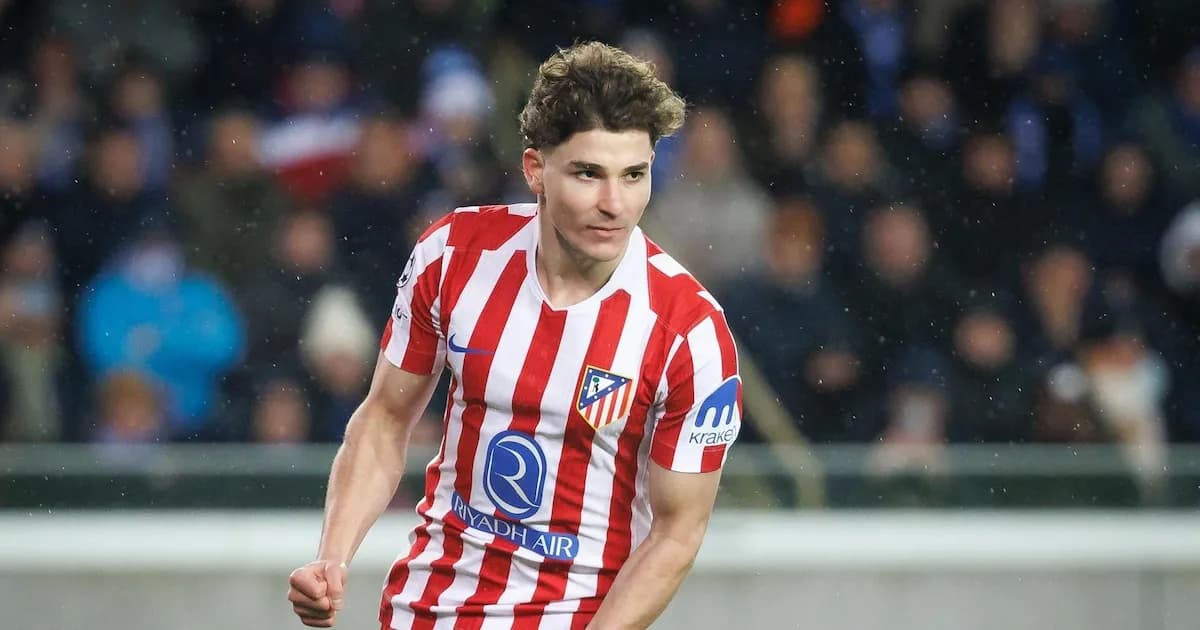 Julián Álvarez brilla en el cierre y asegura victoria del Atlético ante el Real Oviedo