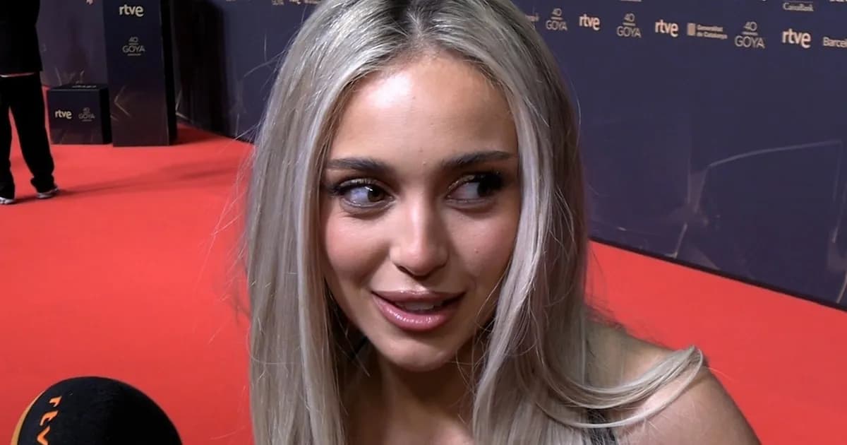 Ana Mena apoya a Mario Casas en los Goya y expresa su admiración: "Es espectacular"