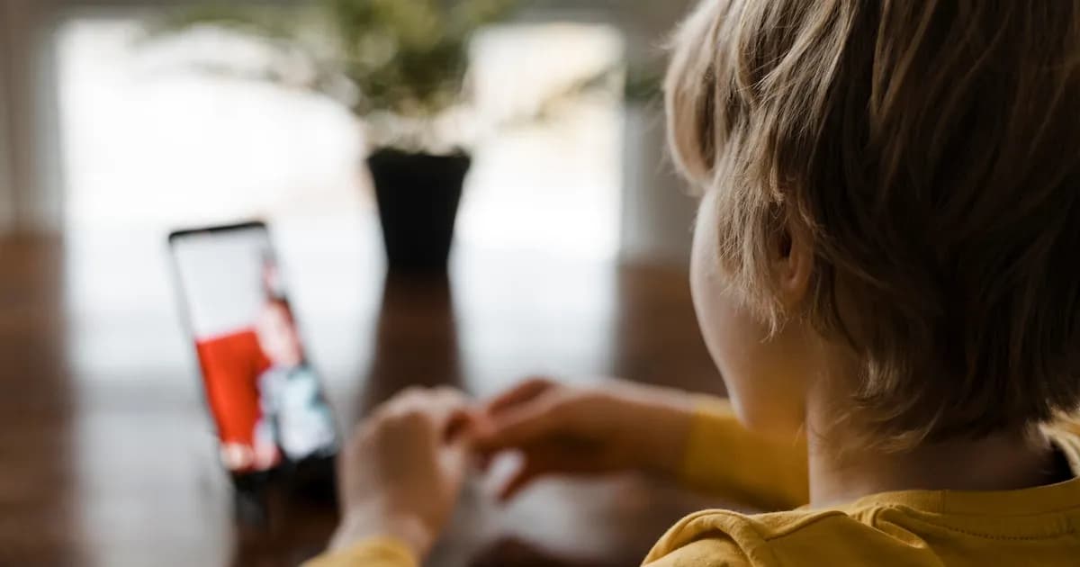 Beatriz Martínez: La influencia de las pantallas en la crianza y la atención infantil