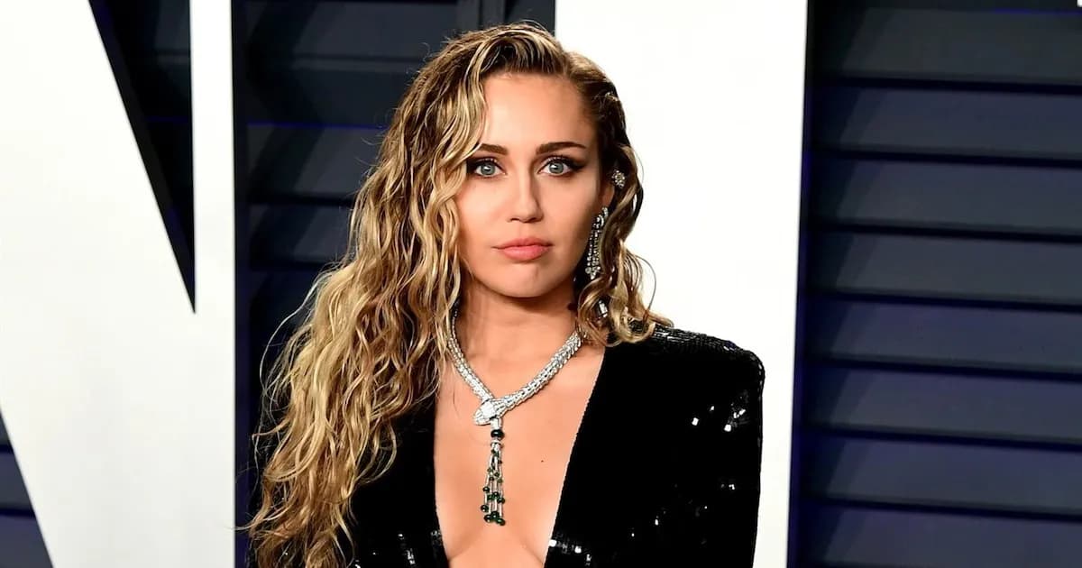 Miley Cyrus anuncia el regreso de Hannah Montana para celebrar 20 años de la serie