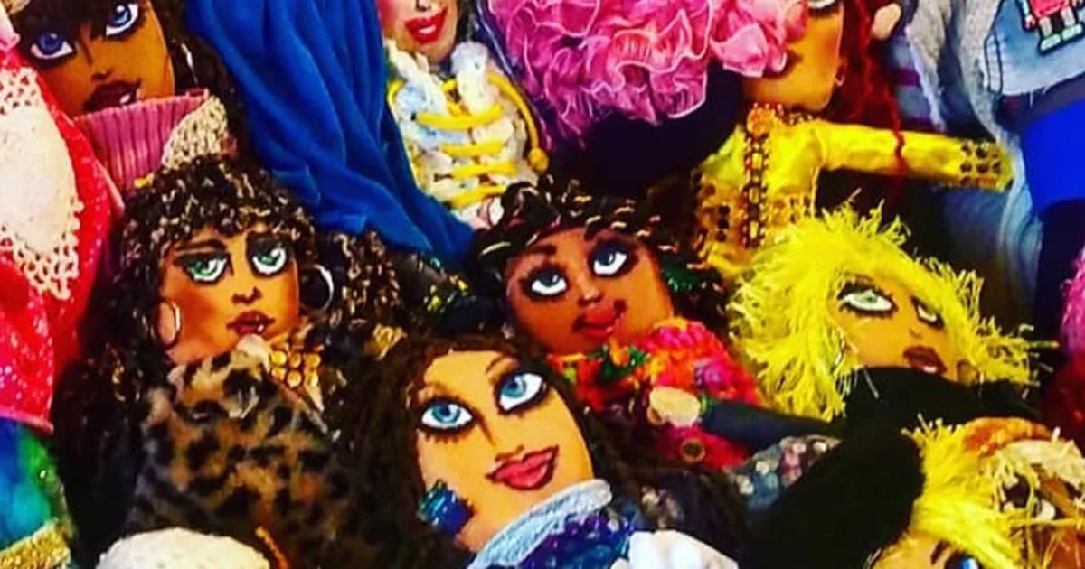 300 muñecas como símbolo de amor y resiliencia en tiempos de pandemia