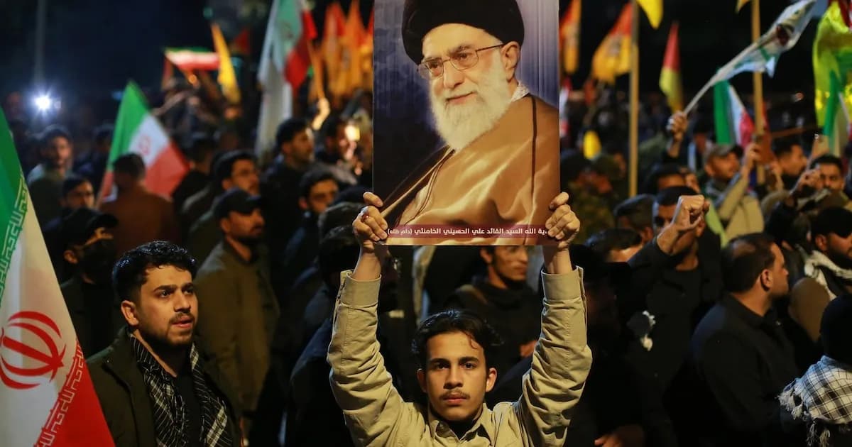 Seis muertos en protestas frente al Consulado de EE.UU. en Karachi tras la muerte de Jamenei