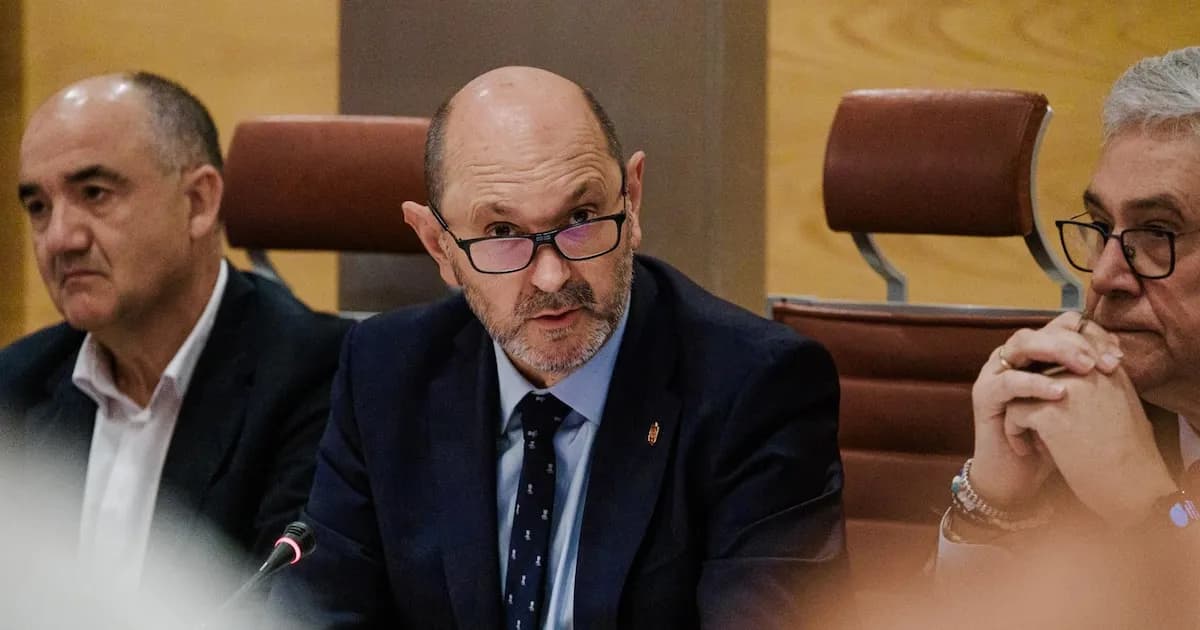 La RFEF refuerza su apoyo a los futbolistas españoles en Oriente Medio