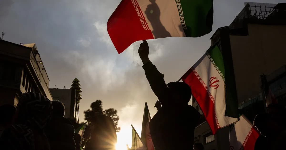 Trump urge a los iraníes a tomar el control de su gobierno en medio de tensiones