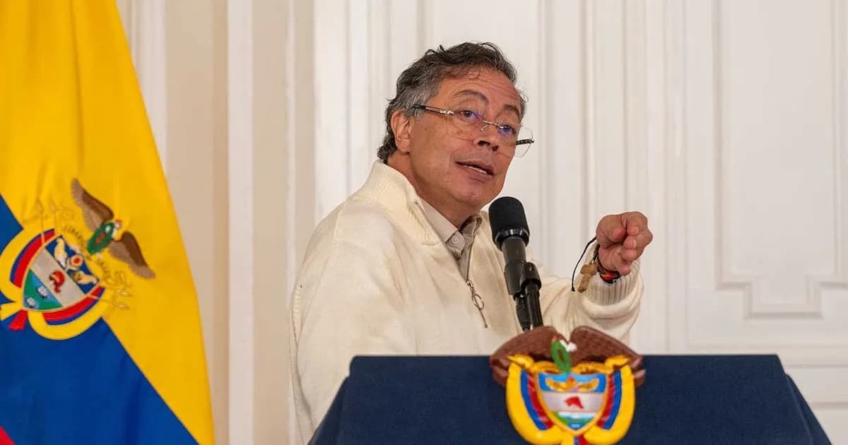 Petro reitera la necesidad de gravar a los más ricos para abordar el déficit fiscal en Colombia