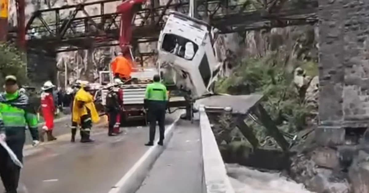 Tragedia en Huarochirí: al menos 12 muertos tras caída de miniván al río Rímac