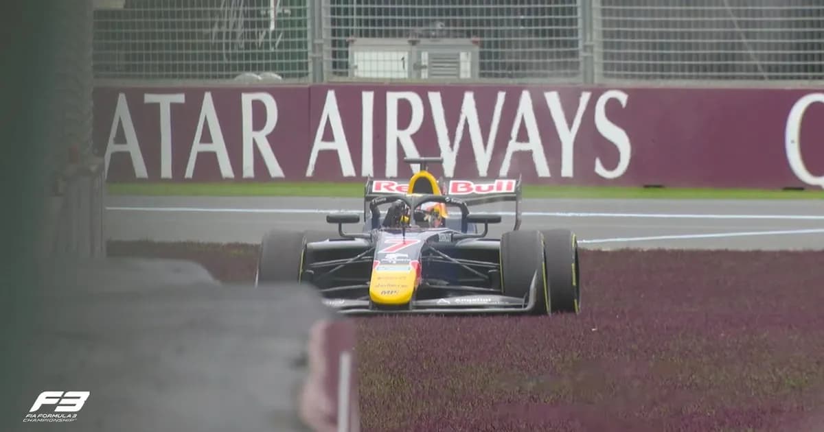 Mattia Colnaghi y un contratiempo en su debut en Melbourne en la Fórmula 3