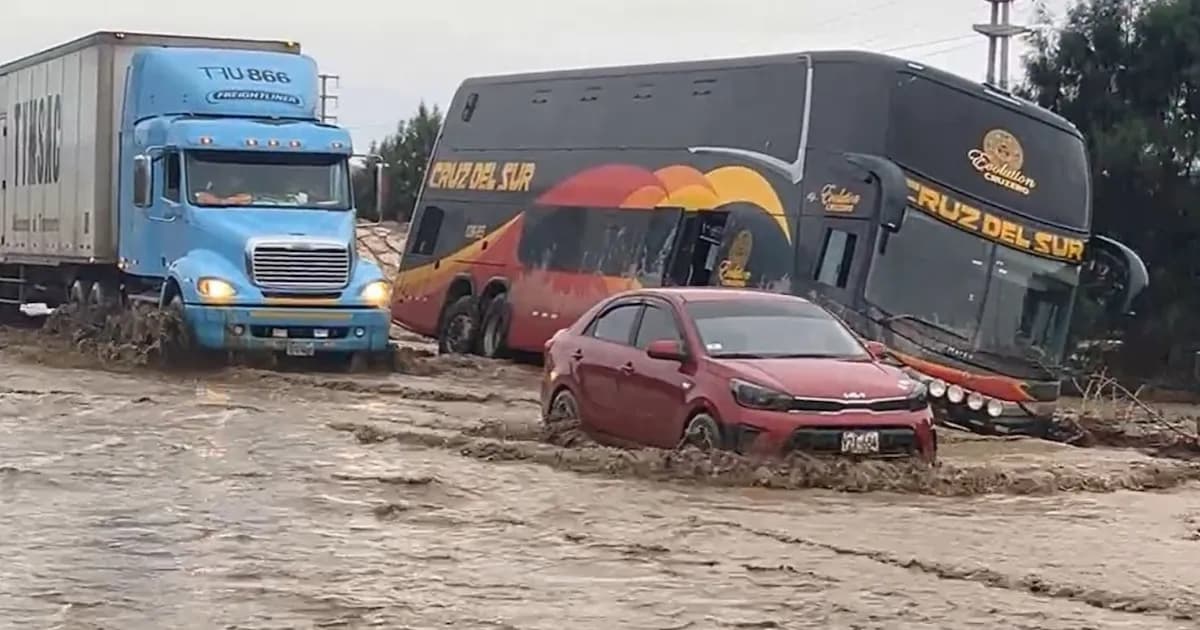 Alerta roja por lluvias intensas que activan quebradas y huaicos en varias regiones