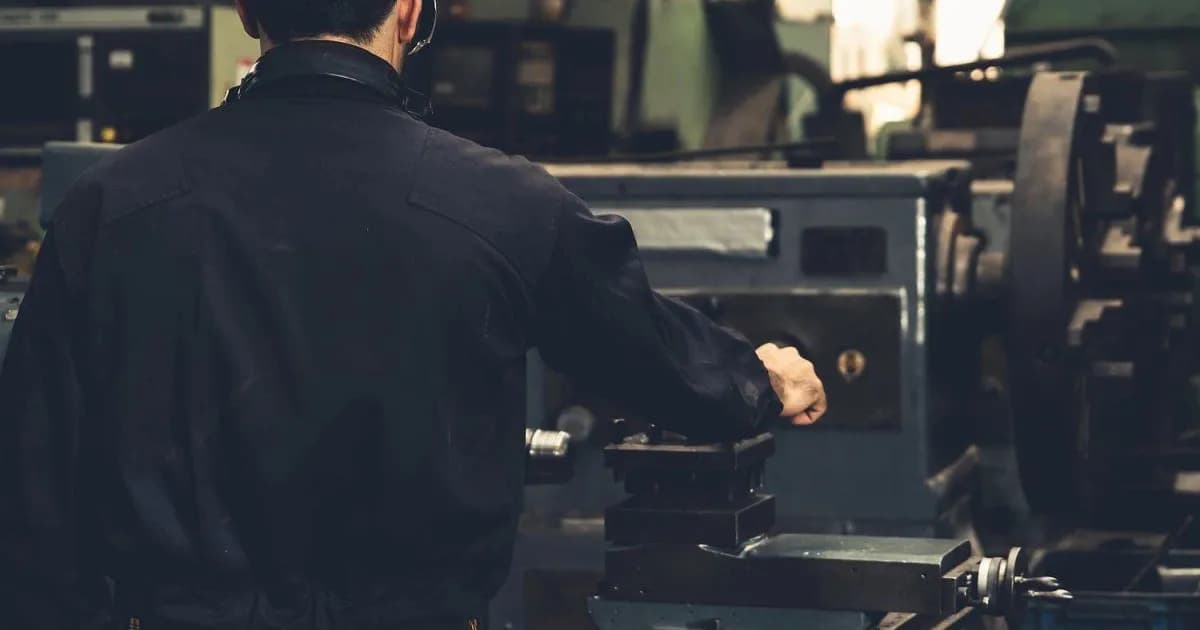 Crisis industrial en Argentina: Milei enfrenta críticas y revela alianzas