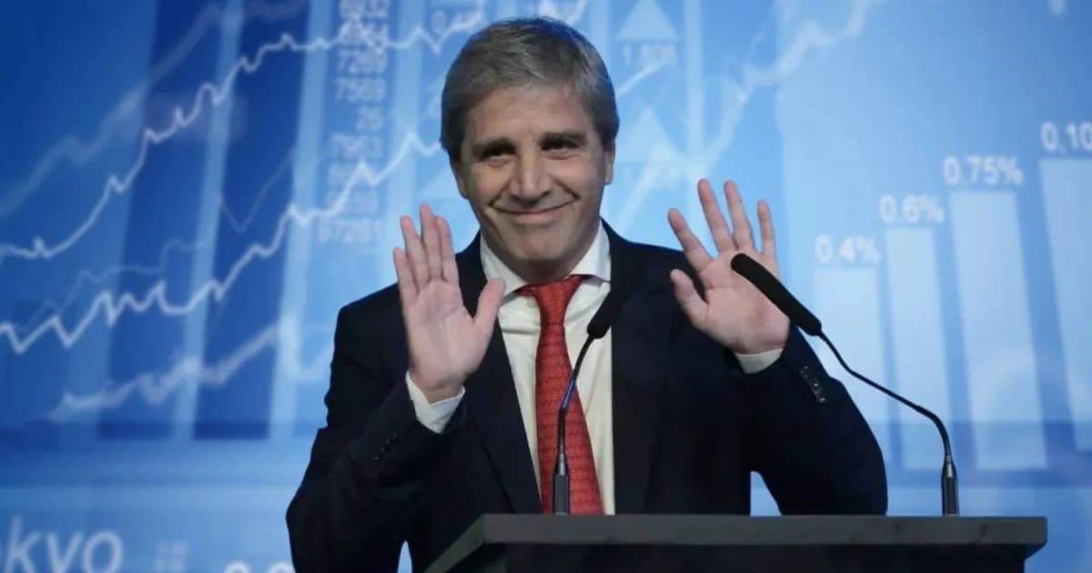 Luis Caputo busca financiar la deuda argentina sin depender de Wall Street