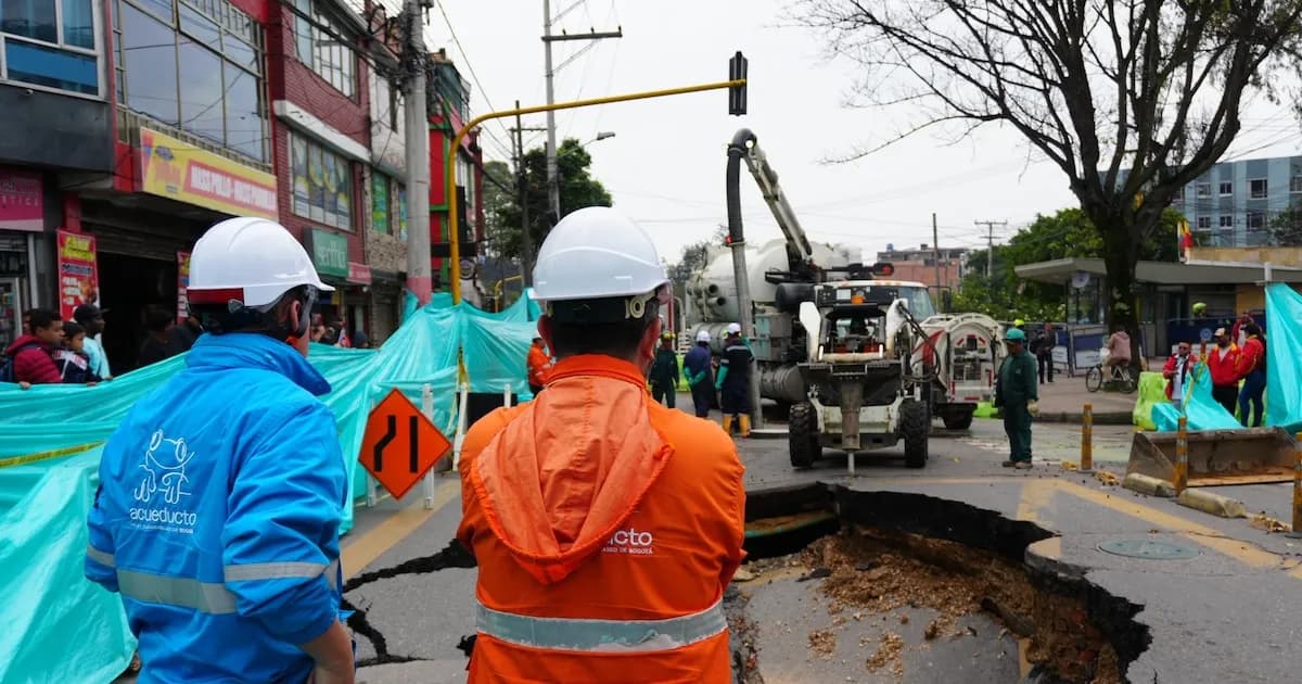 Inician reparaciones del alcantarillado en Suba tras colapso de la vía principal