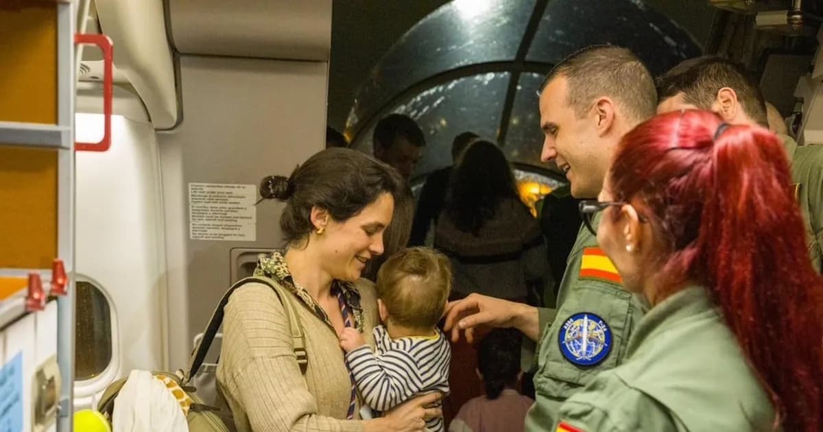 España recibe un tercer vuelo militar con 251 evacuados de Oriente Próximo