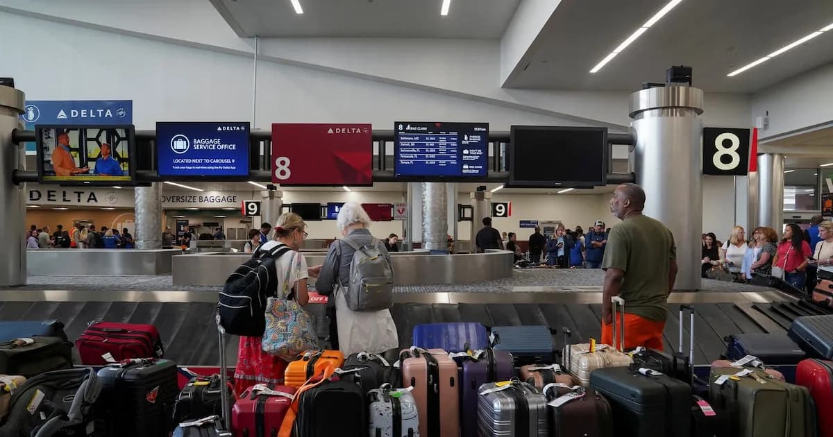 Demoras en los aeropuertos de EE.UU. en plena temporada alta de viajes