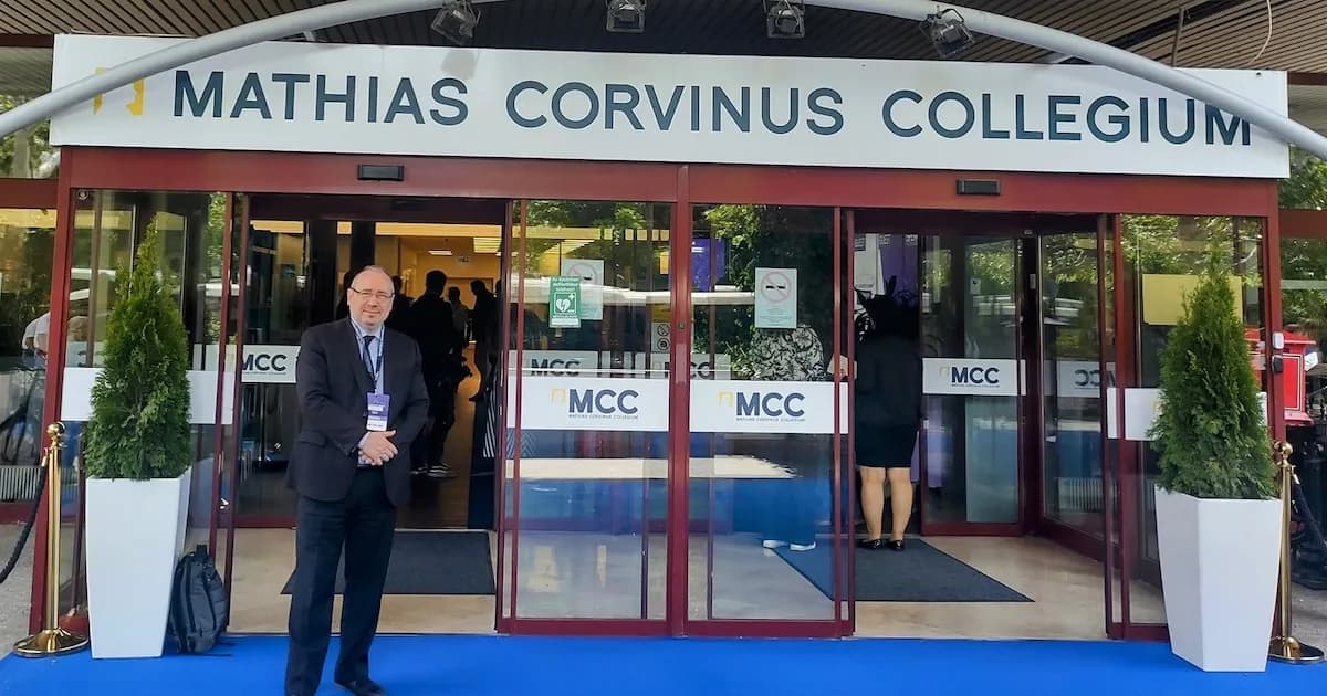 Fishel Szlajen en Budapest: Inteligencia Artificial y Derechos Humanos en el Debate Político