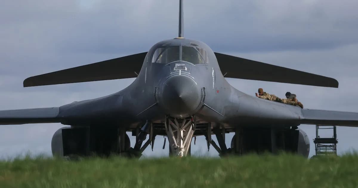 EE.UU. refuerza su presencia militar en el Reino Unido con bombarderos estratégicos