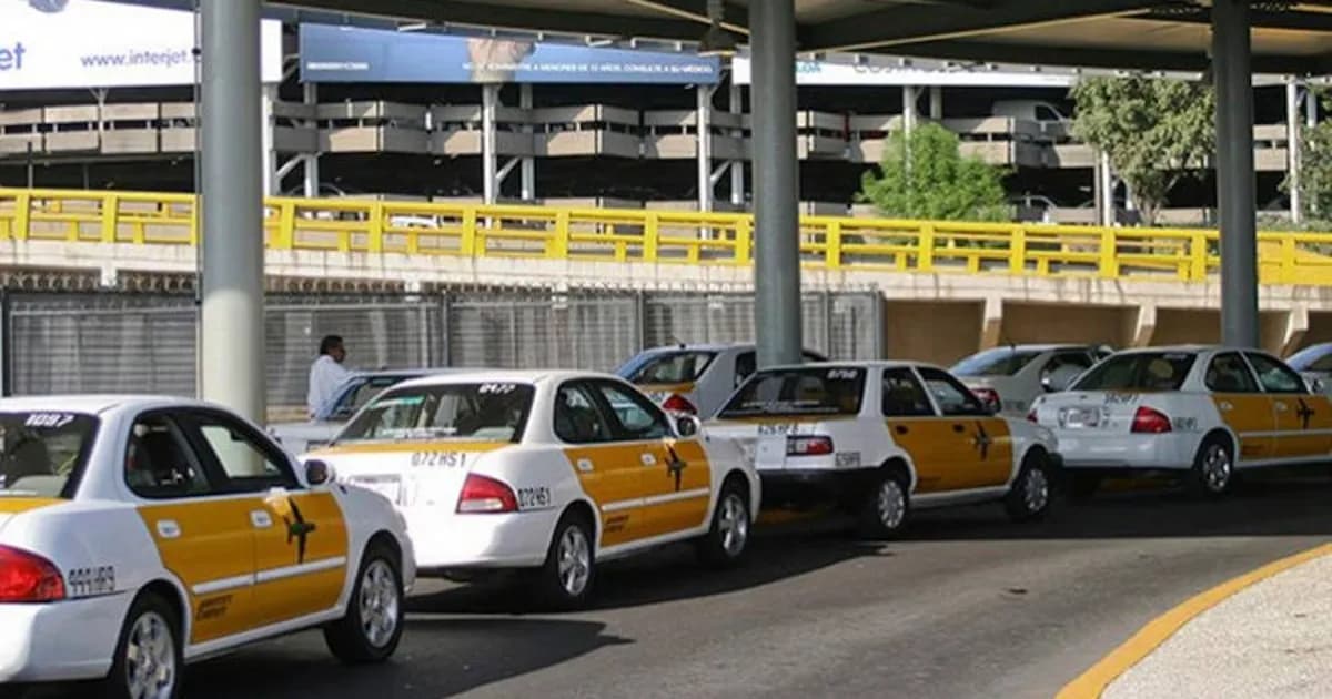Taxis de aplicación en el AICM: gremio de taxistas se moviliza por su prohibición