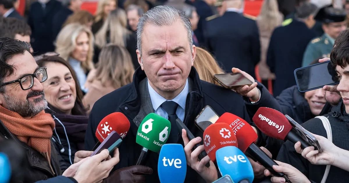 Vox solicitará a Ortega Smith su acta en el Congreso si se confirma su expulsión