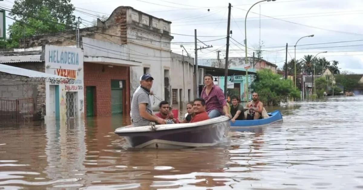 Inundaciones en Tucumán: familias evacuadas y caos en las rutas tras fuertes lluvias