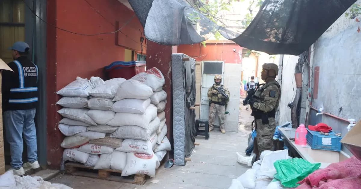 Descubren 15 toneladas de alimentos adulterados con cocaína en un operativo policial