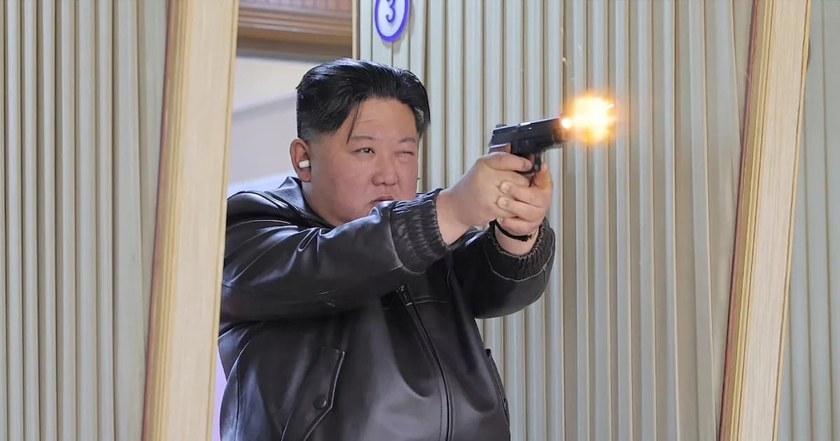 Kim Jong-un y su hija participan en una prueba de tiro en Corea del Norte