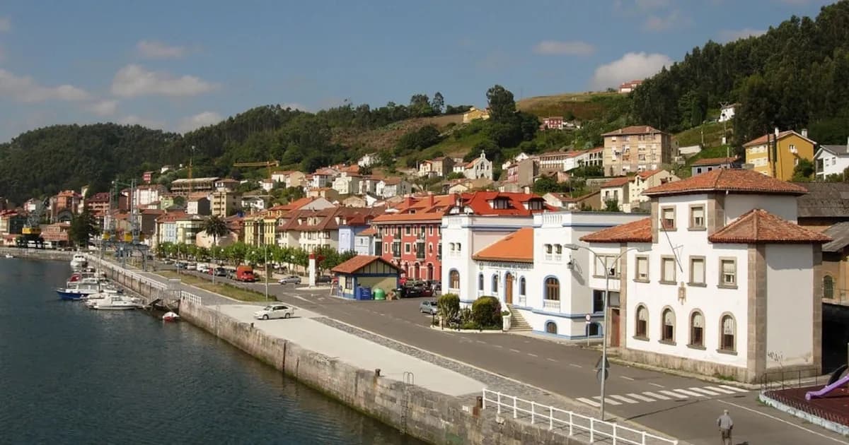Asturias: un pueblo costero entre tradiciones y modernidad en el Cantábrico