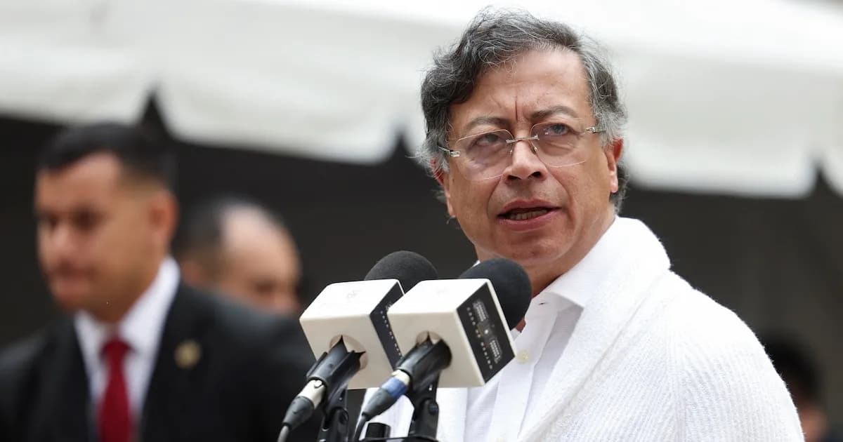 Gustavo Petro critica a la Procuraduría por contrato de pasaportes y acusaciones de fraude