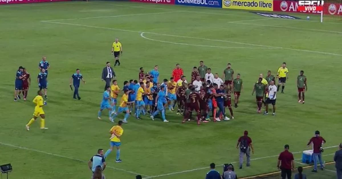 Deportes Tolima avanza a la Copa Libertadores entre polémicas y peleas en el campo