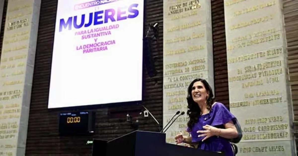 Mujeres toman la Cámara de Diputados para reivindicar sus derechos en México