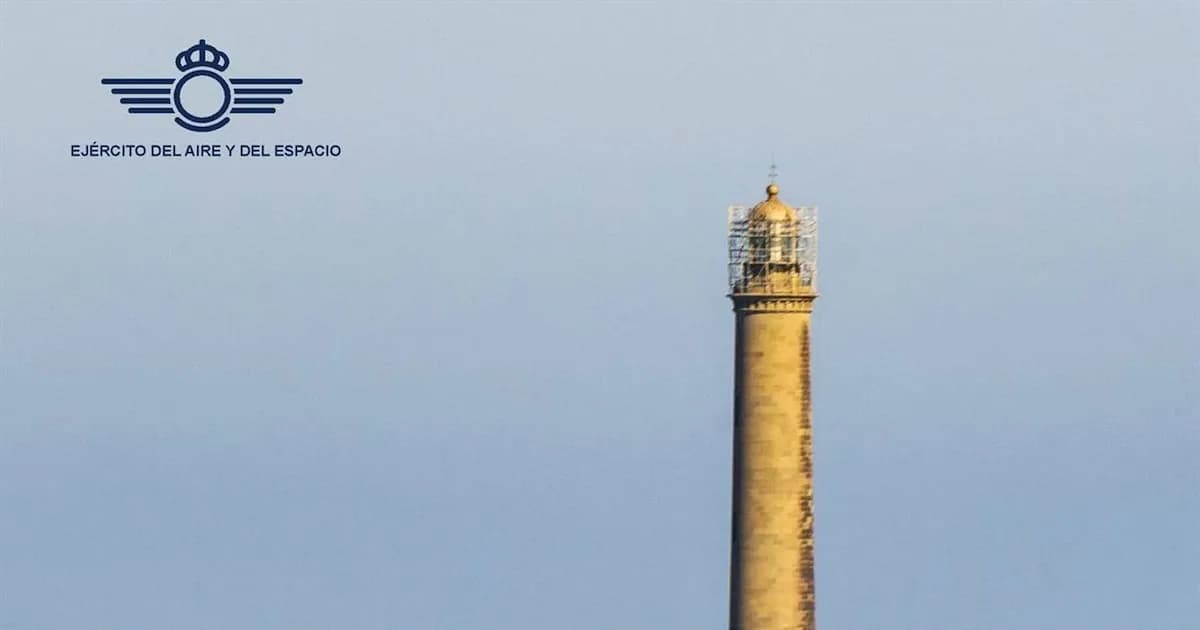 Aeronaves Canadair del Ejército español realizan adiestramiento en Canarias para combatir incendios