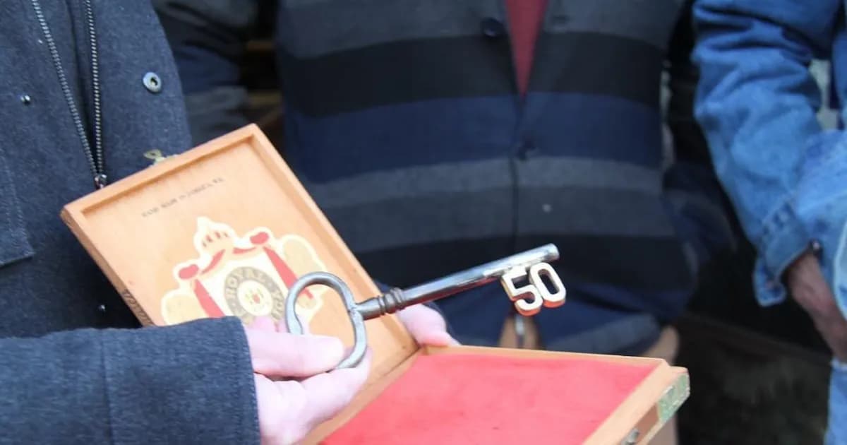 Un taller en Manhattan revive la cerrajería artesanal con 10.000 llaves recicladas