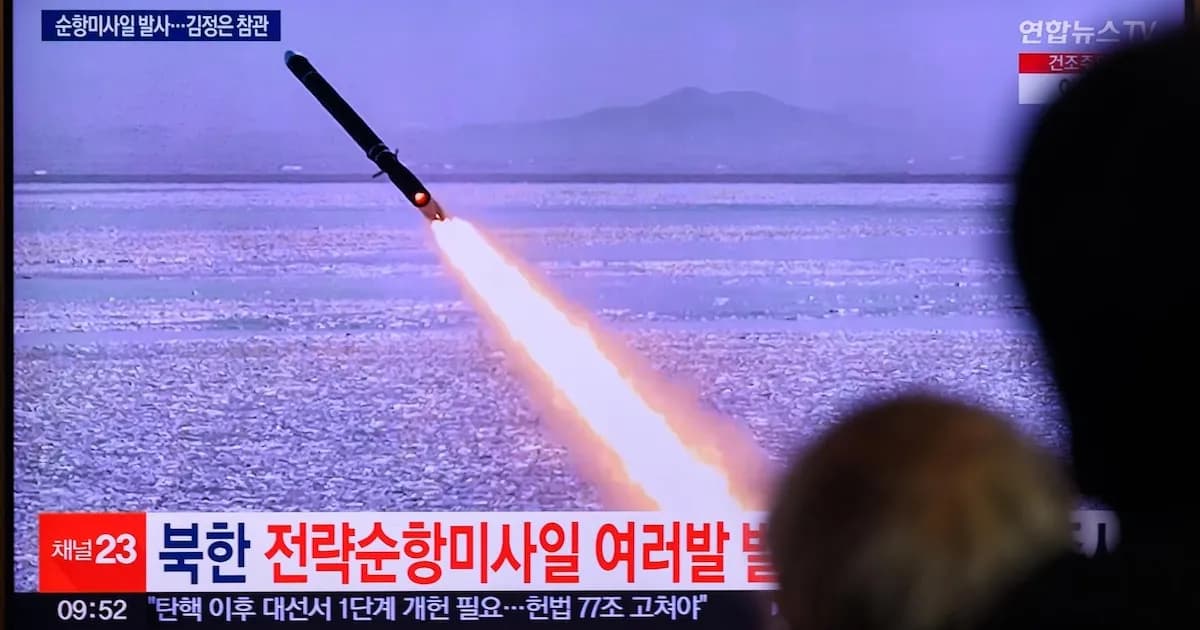Corea del Norte lanza diez misiles balísticos hacia el mar del Japón