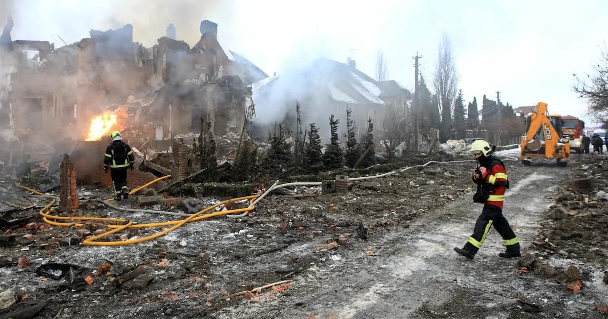 Ucrania reporta cuatro muertos y 15 heridos tras bombardeos rusos en Kiev
