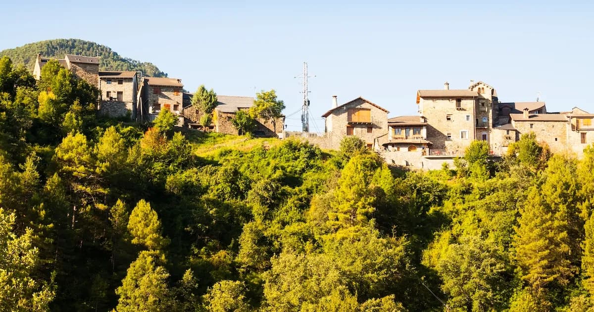 Una familia elige vivir en la montaña y sus hijos se educan fuera del sistema escolar