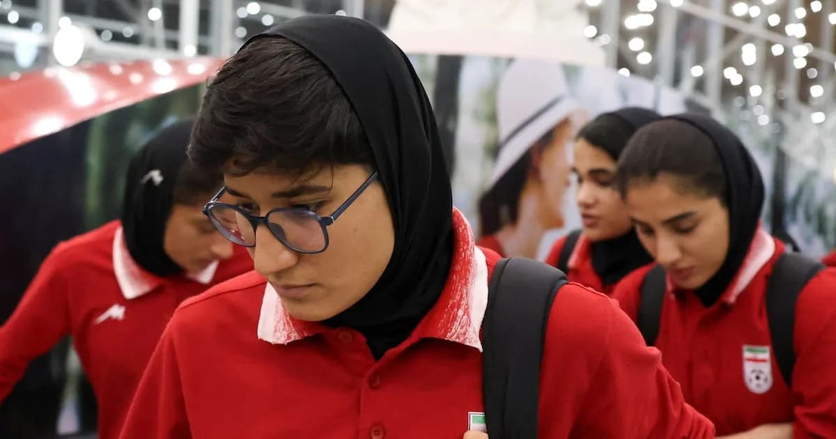 Tres futbolistas iraníes renuncian al asilo en Australia y regresan a Irán por amenazas