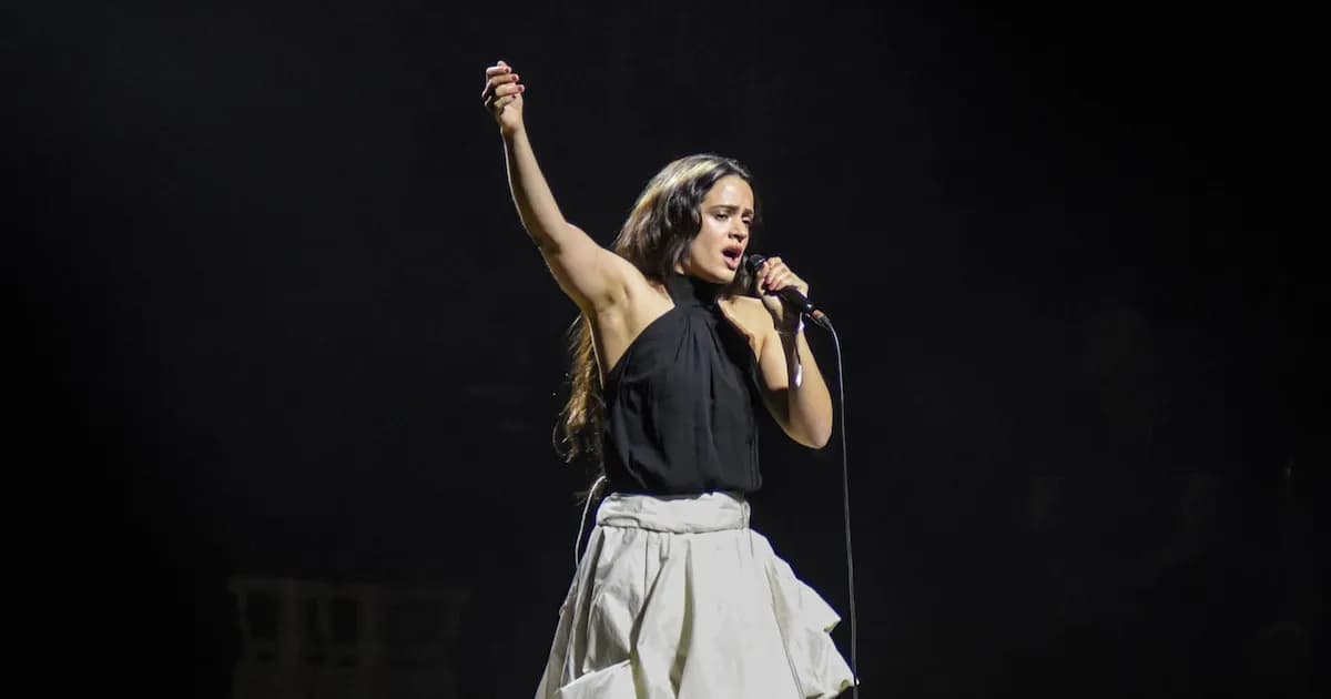 Rosalía se disculpa por sus comentarios sobre Picasso y el maltrato