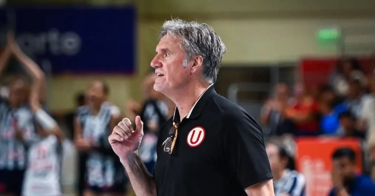 Futuro de Paco Hervás como DT de Universitario sigue firme pese a posibles derrotas