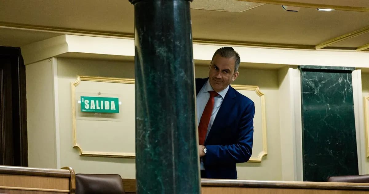 Javier Ortega Smith se une al Grupo Mixto en el Congreso tras ser cesado por Vox