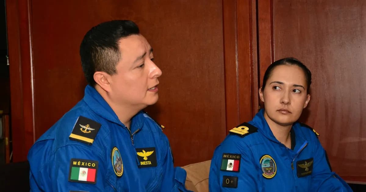 Orgullo naval: Evelyn y Alfredo brillan en la Aviación Naval de México