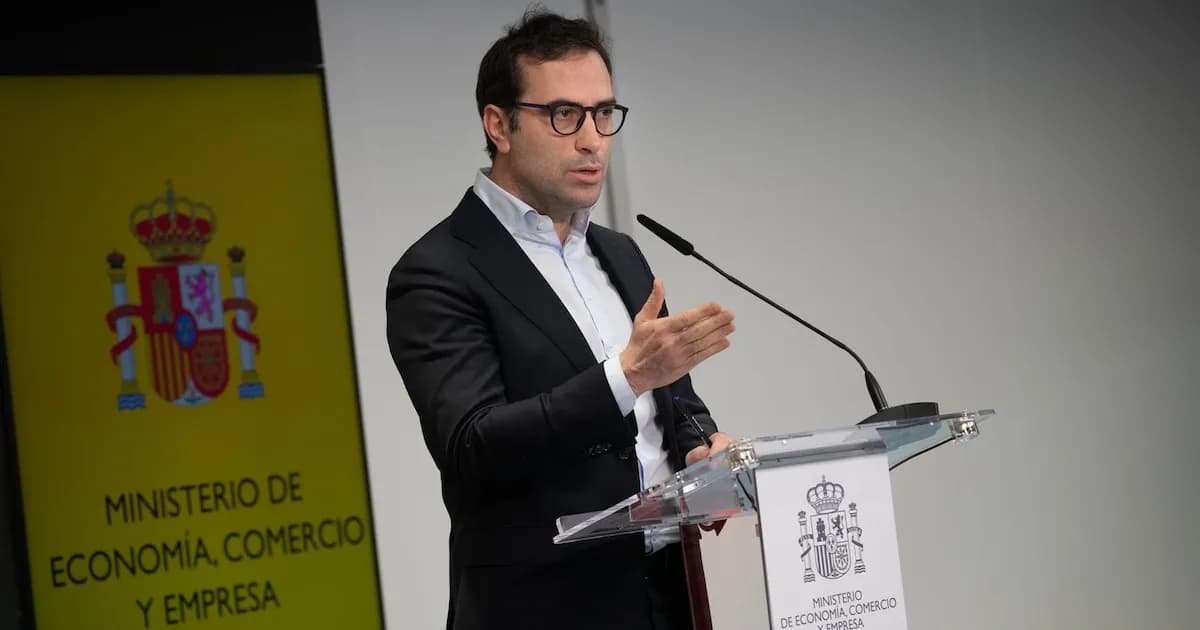 El Gobierno supervisa los precios de los combustibles para evitar abusos