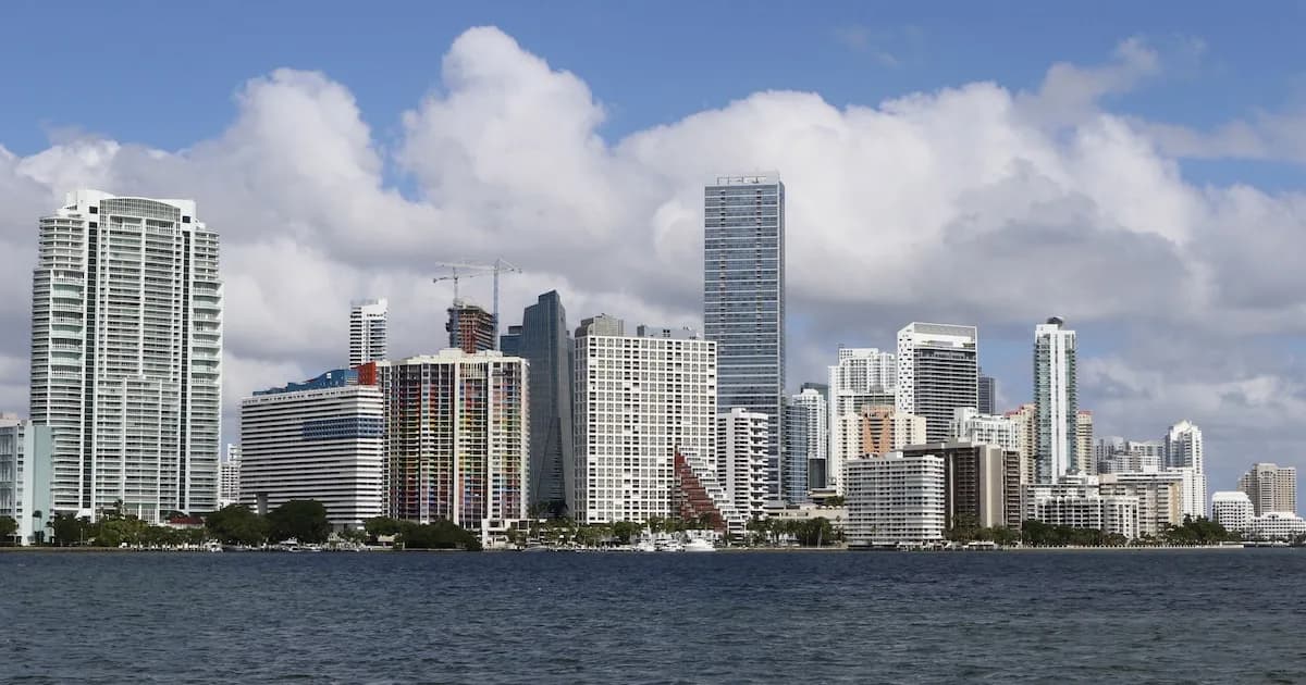 Clima en Miami: pronóstico de alta nubosidad para el domingo 15 de marzo de 2026