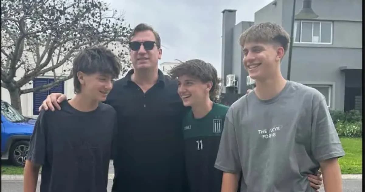 Maxi López comparte risas y momentos familiares con sus hijos y la exsuegra