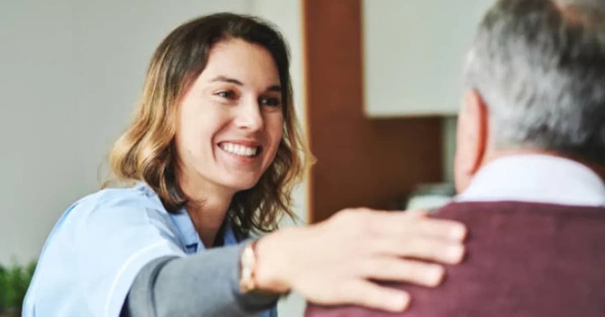 Aumenta la necesidad de cuidado para adultos mayores y se lanza una nueva plataforma de conexión