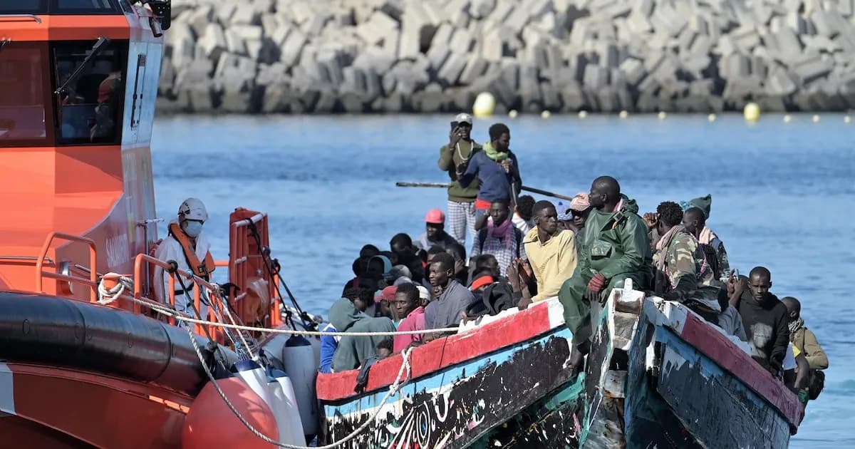 Disminuyen las llegadas irregulares de migrantes a España en 2026