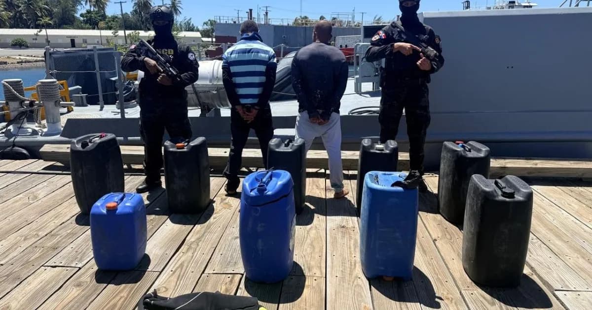 Intervención en Baní: incautan 261 paquetes de posible cocaína en la República Dominicana